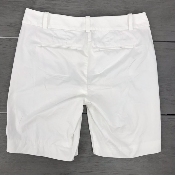 Ann Taylor white signature shorts petite 6P - Picture 5 of 8